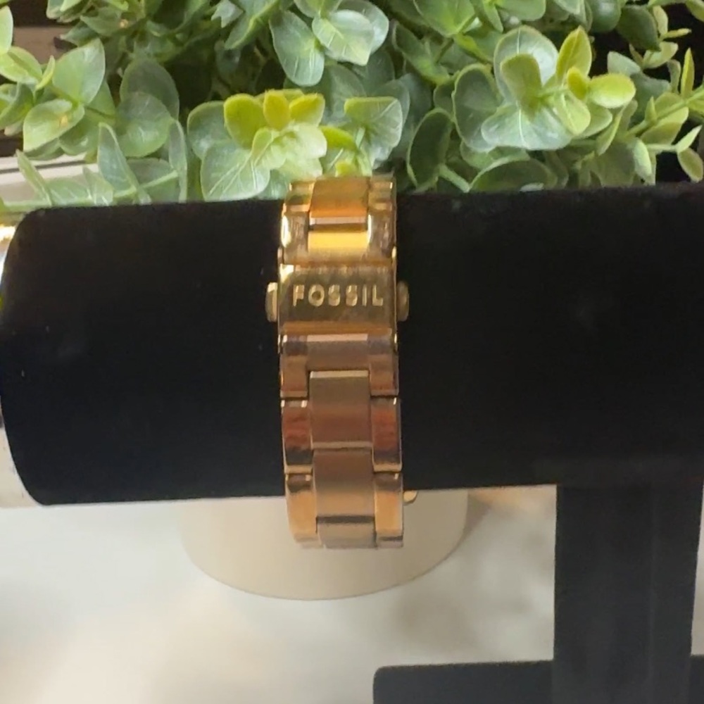 Fossil Stella Multifunction Rose Gold-Tone Watch (Model: ES2859). - Picture 2 of 5